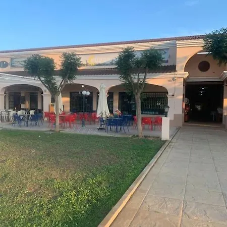 Familiar Con Gran Piscina * San Jorge (Castellon)
