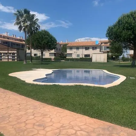 Familiar Con Gran Piscina San Jorge (Castellon)